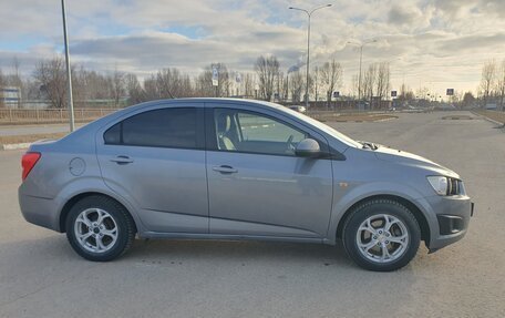 Chevrolet Aveo III, 2013 год, 800 000 рублей, 2 фотография