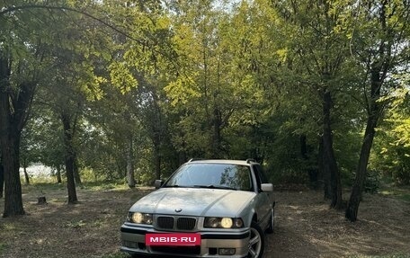 BMW 3 серия, 1999 год, 1 500 000 рублей, 3 фотография