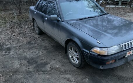 Toyota Carina, 1988 год, 240 000 рублей, 2 фотография