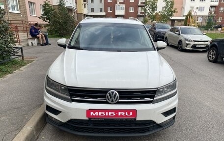 Volkswagen Tiguan II, 2018 год, 2 850 000 рублей, 3 фотография