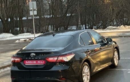 Toyota Camry, 2021 год, 3 190 000 рублей, 9 фотография