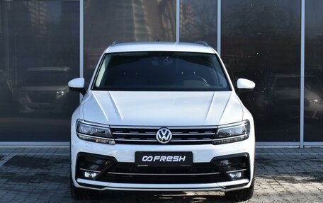 Volkswagen Tiguan II, 2020 год, 3 710 000 рублей, 3 фотография