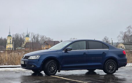 Volkswagen Jetta VI, 2014 год, 1 270 000 рублей, 2 фотография