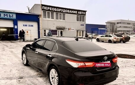 Toyota Camry, 2018 год, 3 199 000 рублей, 5 фотография