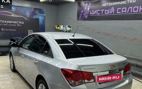 Chevrolet Cruze II, 2011 год, 840 000 рублей, 4 фотография