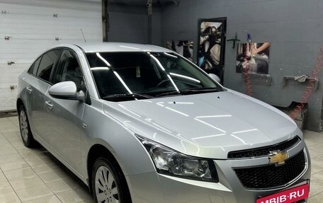 Chevrolet Cruze II, 2011 год, 840 000 рублей, 2 фотография