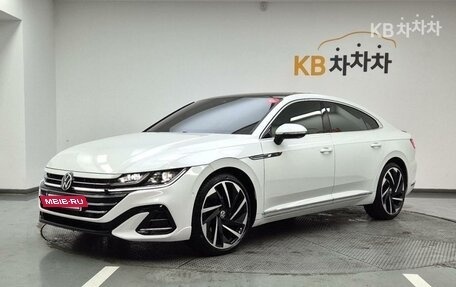 Volkswagen Arteon I, 2023 год, 4 300 000 рублей, 2 фотография