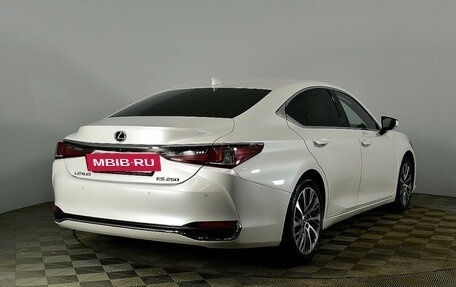 Lexus ES VII, 2020 год, 3 800 000 рублей, 8 фотография