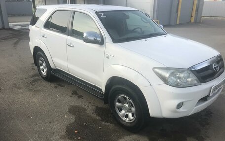 Toyota Fortuner I, 2006 год, 1 950 000 рублей, 2 фотография