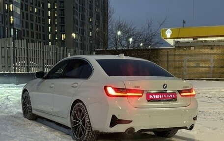 BMW 3 серия, 2020 год, 3 650 000 рублей, 10 фотография