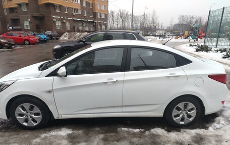 Hyundai Solaris II рестайлинг, 2016 год, 800 000 рублей, 5 фотография