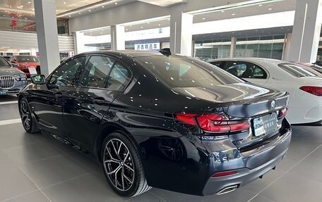 BMW 5 серия, 2022 год, 5 845 000 рублей, 4 фотография