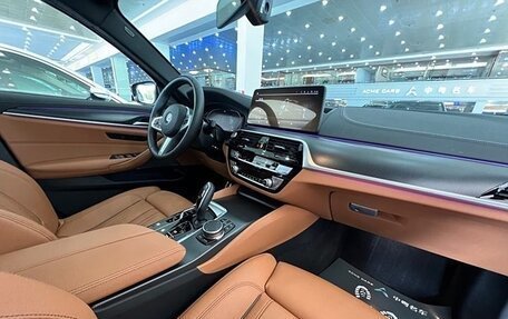 BMW 5 серия, 2022 год, 5 845 000 рублей, 10 фотография