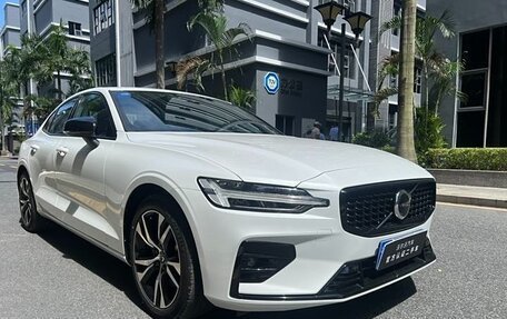 Volvo S60 III, 2024 год, 3 893 000 рублей, 3 фотография