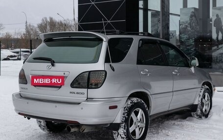 Lexus RX IV рестайлинг, 2001 год, 1 200 000 рублей, 5 фотография