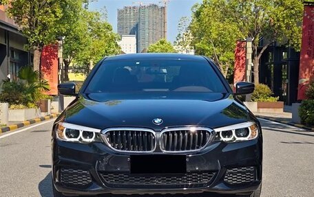 BMW 5 серия, 2021 год, 3 379 000 рублей, 2 фотография