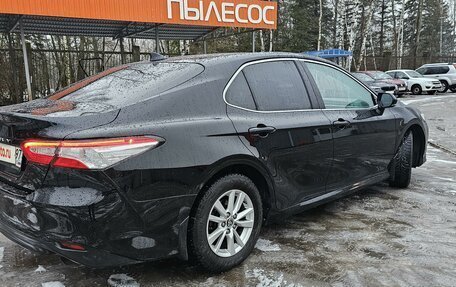 Toyota Camry, 2019 год, 2 350 000 рублей, 5 фотография