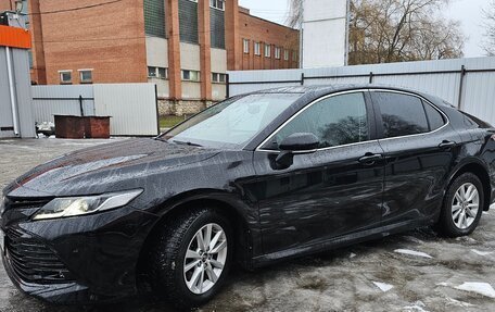 Toyota Camry, 2019 год, 2 350 000 рублей, 3 фотография