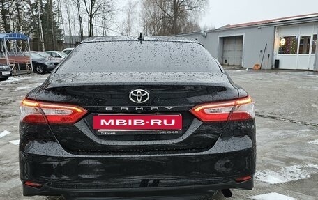 Toyota Camry, 2019 год, 2 350 000 рублей, 7 фотография