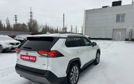 Toyota RAV4, 2020 год, 3 395 000 рублей, 3 фотография