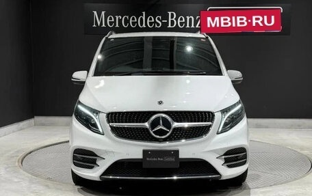 Mercedes-Benz V-Класс, 2023 год, 7 935 000 рублей, 1 фотография