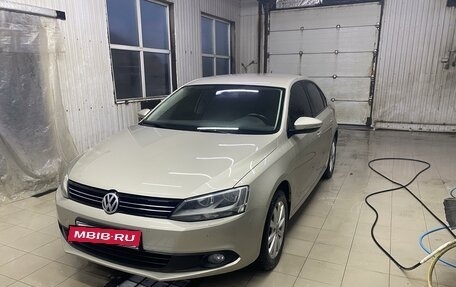 Volkswagen Jetta VI, 2012 год, 1 200 000 рублей, 7 фотография