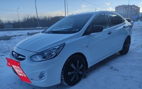 Hyundai Solaris II рестайлинг, 2013 год, 999 999 рублей, 10 фотография