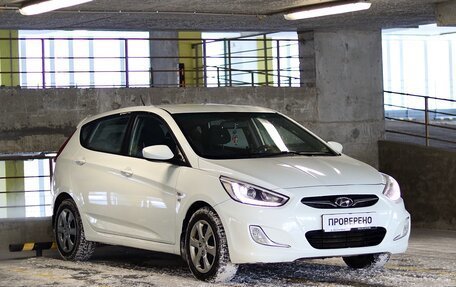 Hyundai Solaris II рестайлинг, 2013 год, 890 000 рублей, 3 фотография