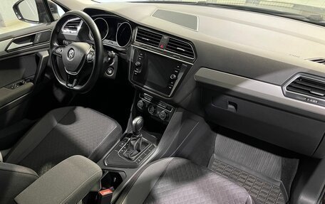 Volkswagen Tiguan II, 2020 год, 2 190 000 рублей, 15 фотография