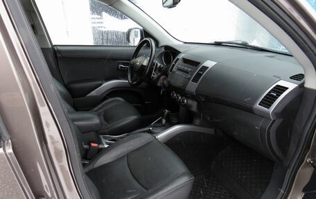 Mitsubishi Outlander III рестайлинг 3, 2012 год, 1 525 000 рублей, 12 фотография