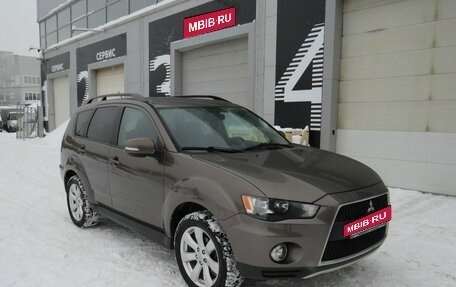 Mitsubishi Outlander III рестайлинг 3, 2012 год, 1 525 000 рублей, 3 фотография