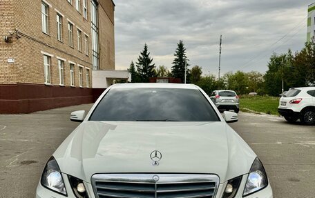 Mercedes-Benz E-Класс, 2010 год, 1 650 000 рублей, 2 фотография