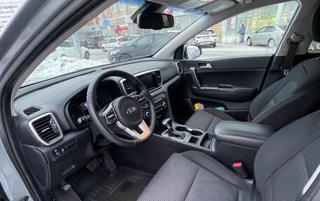 KIA Sportage IV рестайлинг, 2018 год, 2 550 000 рублей, 14 фотография