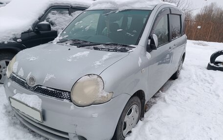 Toyota Sienta I, 2004 год, 463 000 рублей, 2 фотография