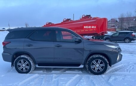 Toyota Fortuner II, 2017 год, 3 070 000 рублей, 26 фотография