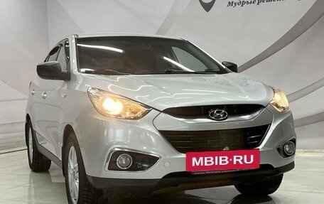 Hyundai ix35 I рестайлинг, 2011 год, 1 099 000 рублей, 4 фотография