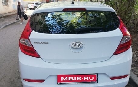 Hyundai Solaris II рестайлинг, 2016 год, 950 000 рублей, 1 фотография