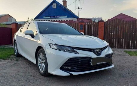 Toyota Camry, 2018 год, 2 485 000 рублей, 2 фотография