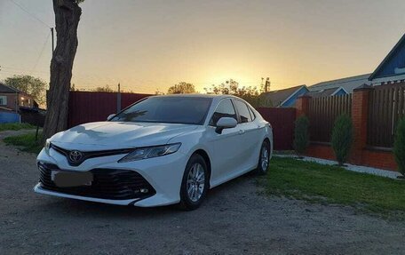 Toyota Camry, 2018 год, 2 485 000 рублей, 11 фотография