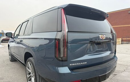 Cadillac Escalade V, 2024 год, 25 682 480 рублей, 18 фотография