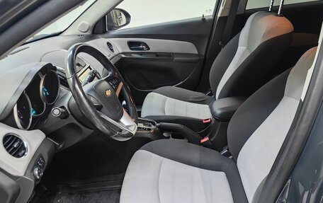 Chevrolet Cruze II, 2014 год, 828 000 рублей, 6 фотография