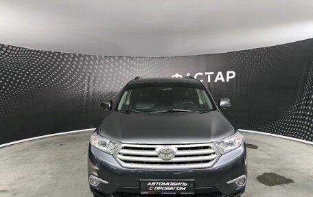 Toyota Highlander III, 2012 год, 1 957 000 рублей, 2 фотография