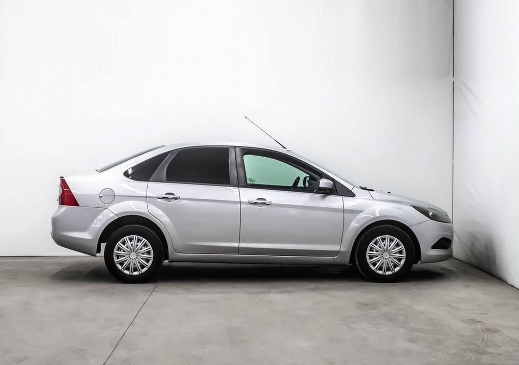 Ford Focus II рестайлинг, 2010 год, 607 300 рублей, 7 фотография