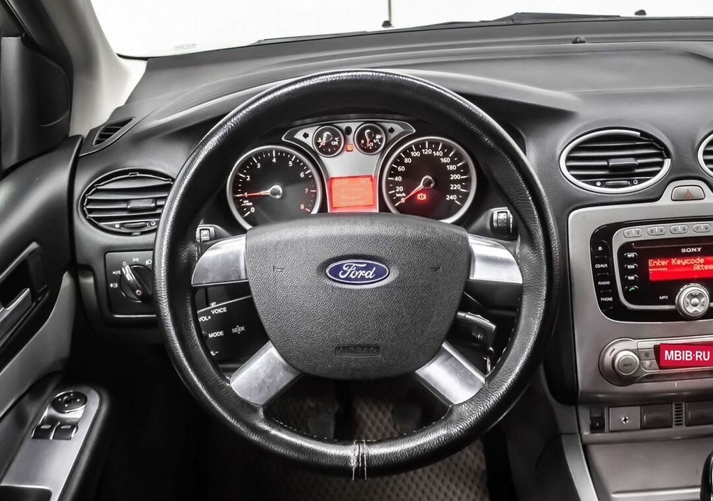 Ford Focus II рестайлинг, 2010 год, 607 300 рублей, 12 фотография