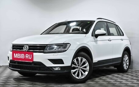 Volkswagen Tiguan II, 2019 год, 2 600 000 рублей, 2 фотография