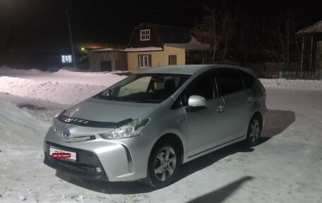 Toyota Prius Alpha I (ZVW40/41), 2015 год, 1 690 000 рублей, 2 фотография