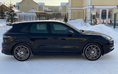 Porsche Cayenne III, 2020 год, 10 000 000 рублей, 16 фотография