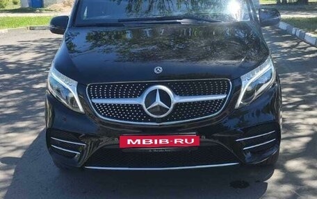 Mercedes-Benz V-Класс, 2021 год, 12 000 000 рублей, 11 фотография