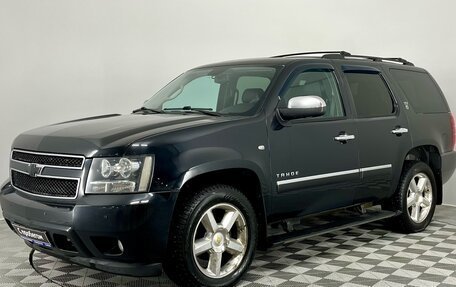 Chevrolet Tahoe III, 2012 год, 1 990 000 рублей, 1 фотография