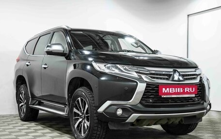 Mitsubishi Pajero Sport III рестайлинг, 2018 год, 3 030 000 рублей, 4 фотография